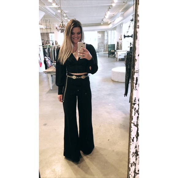 Hi Hey Hello! 🍾 Meet your Posher - Picture 2 of 8